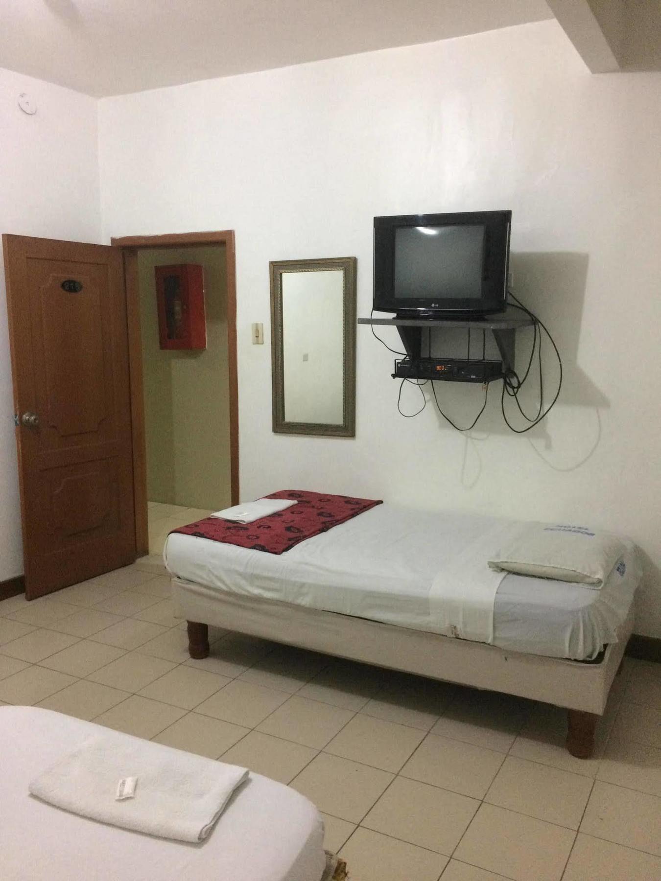 Hotel Ecuador グアヤキル エクステリア 写真